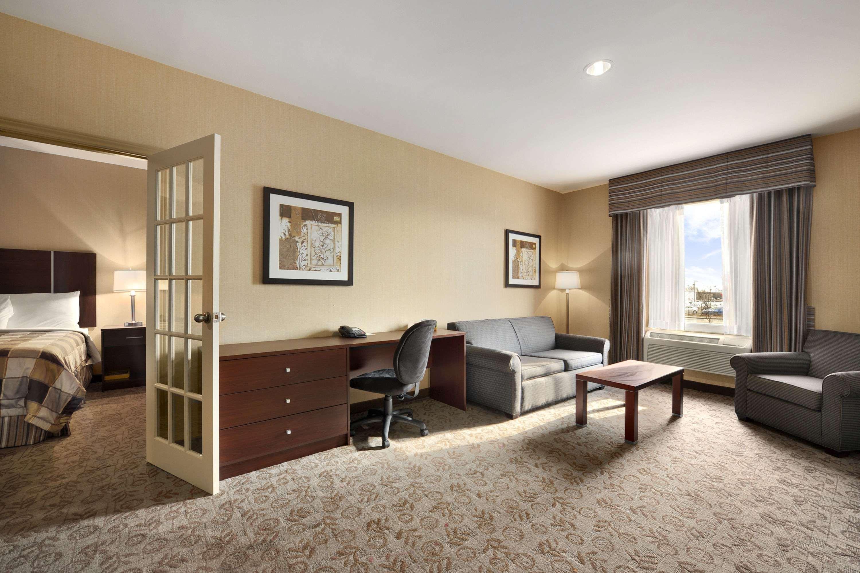 Days Inn By Wyndham Brampton Zewnętrze zdjęcie