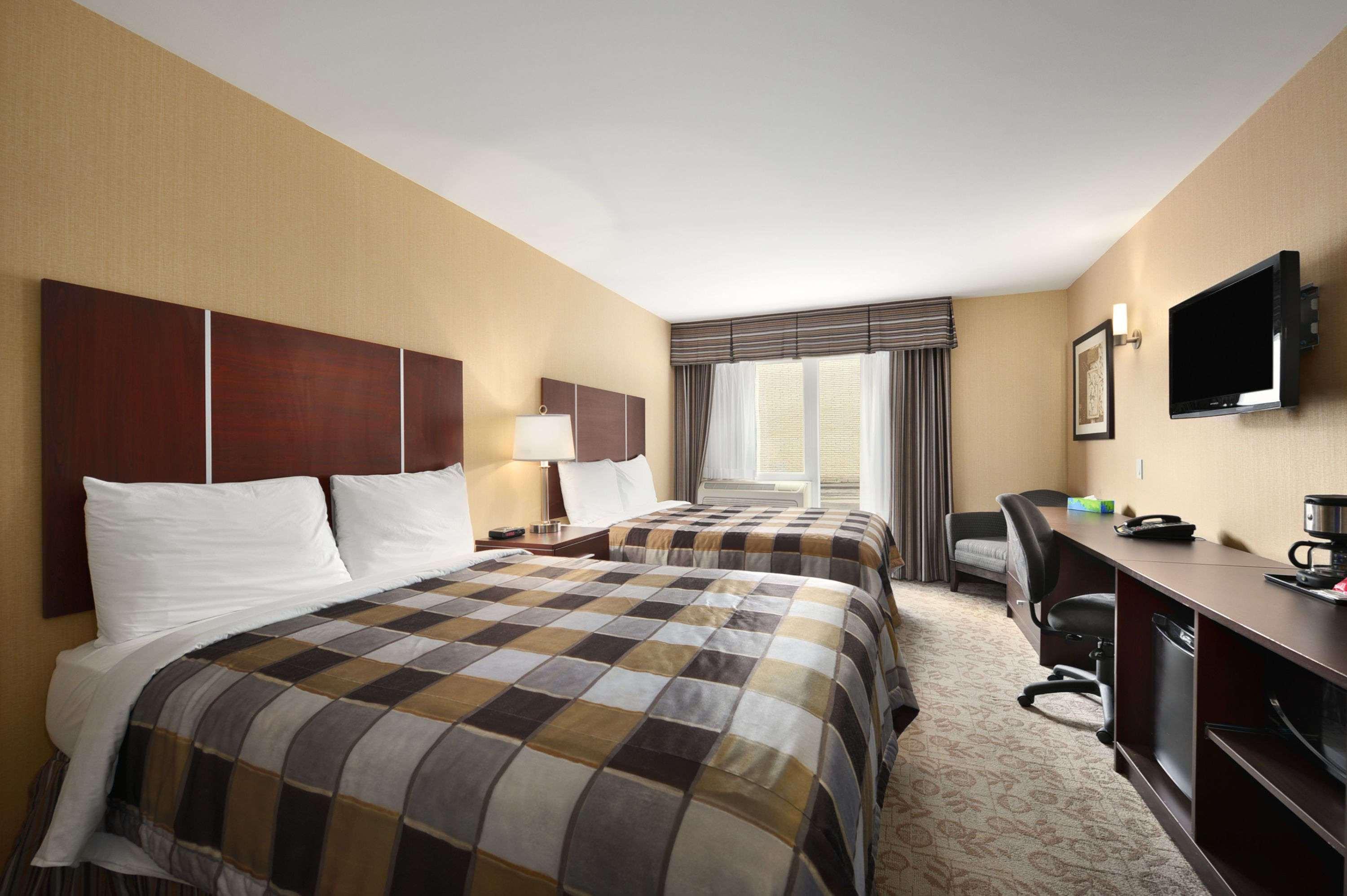 Days Inn By Wyndham Brampton Zewnętrze zdjęcie