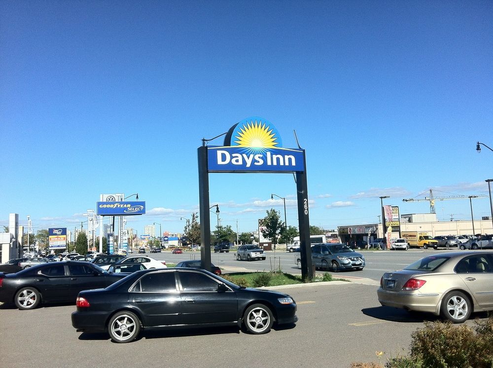Days Inn By Wyndham Brampton Zewnętrze zdjęcie